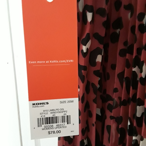 T-EVRI Pleated Print Skirt - Picture 3 of 5